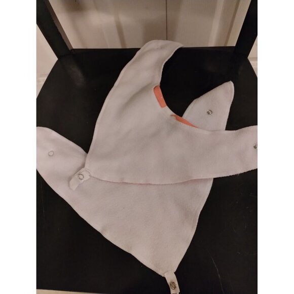 Vumin box set of two girls bibs - Picture 2 of 3